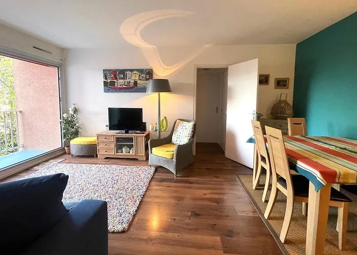Centre - T2 Confortable Avec Balcon Et Parking Prive - Fr-1-420-156 Apartament